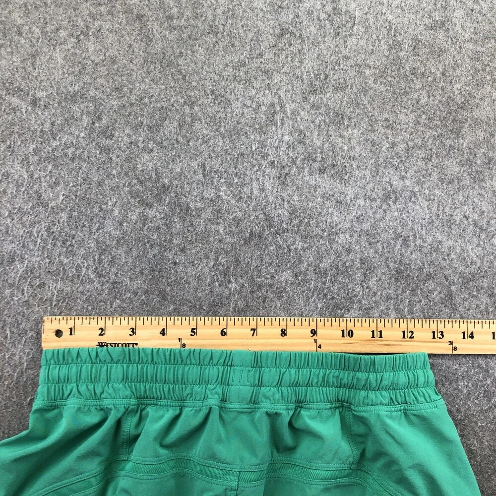 Lululemon Shorts Mens Small Green Microfiber 9 Inch Running Gym Pockets